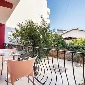 Fascinating Flat Near Hadrians Gate Antalya