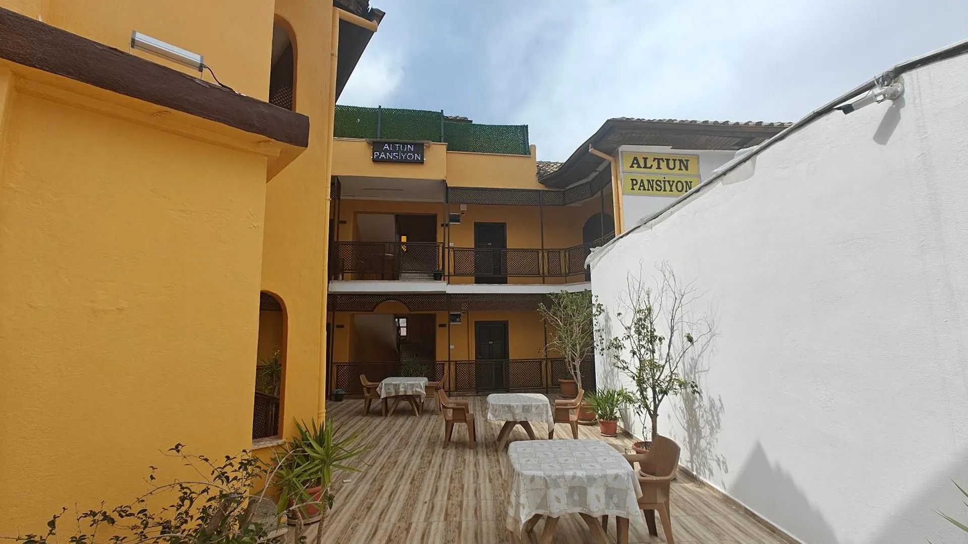 Altun Pansiyon Antalya